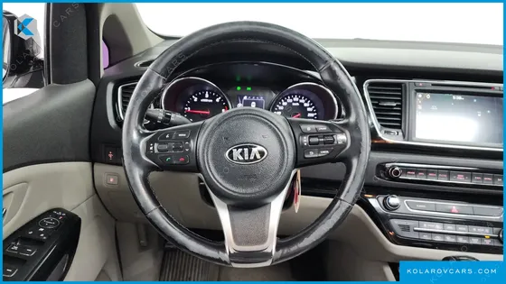 KIA CARNIVAL 9-SEATER PRESTIGE