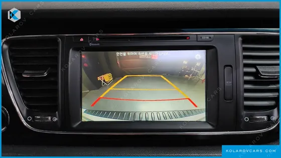 KIA CARNIVAL 9-SEATER PRESTIGE