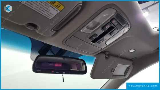 KIA CARNIVAL 9-SEATER PRESTIGE