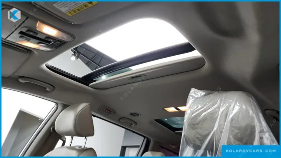 KIA CARNIVAL 9-SEATER PRESTIGE
