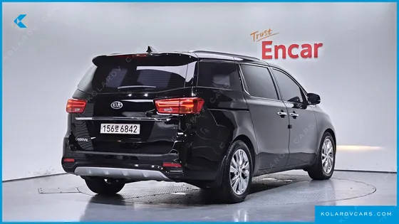 KIA CARNIVAL 9-SEATER PRSTIGE