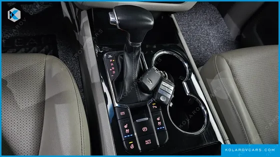 KIA CARNIVAL 9-SEATER PRSTIGE