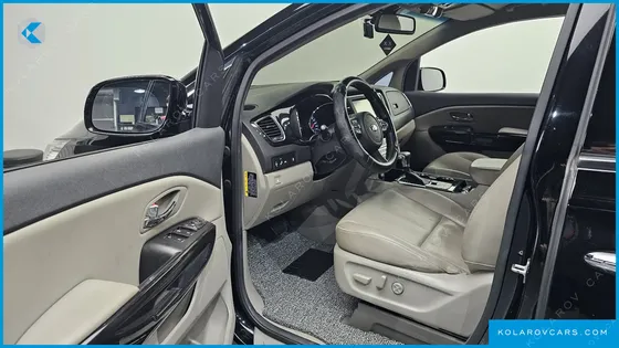 KIA CARNIVAL 9-SEATER PRSTIGE