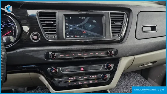 KIA CARNIVAL 9-SEATER PRSTIGE