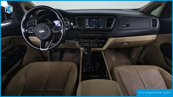 KIA CARNIVAL 9-SEATER NOBLESSE