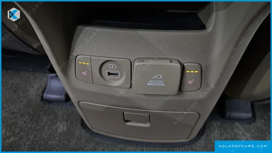 KIA CARNIVAL 9-SEATER NOBLESSE