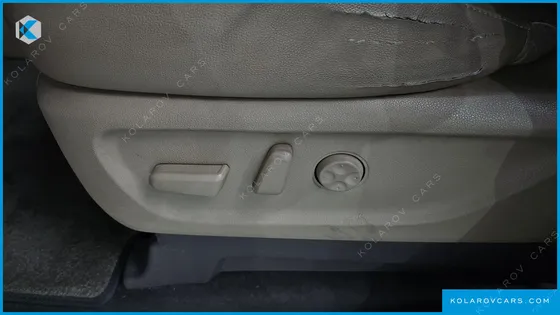 KIA CARNIVAL 9-SEATER NOBLESSE