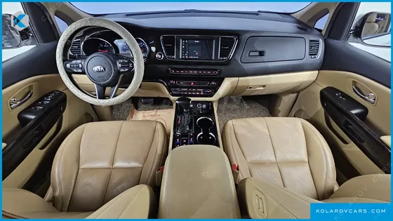 KIA CARNIVAL 9-SEATER NOBLESSE