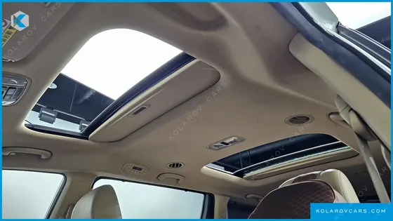 KIA CARNIVAL 9-SEATER NOBLESSE