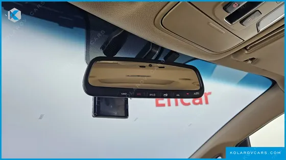 KIA CARNIVAL 9-SEATER NOBLESSE