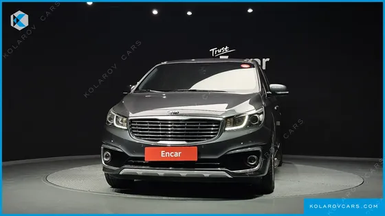 KIA CARNIVAL 9-SEATER LUXURY