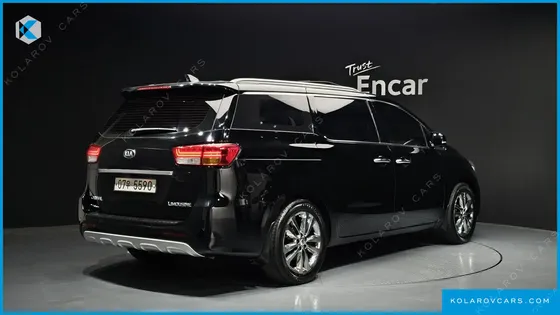 KIA CARNIVAL 7-SEATER LIMOUSINE