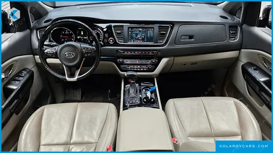 KIA CARNIVAL 7-SEATER LIMOUSINE