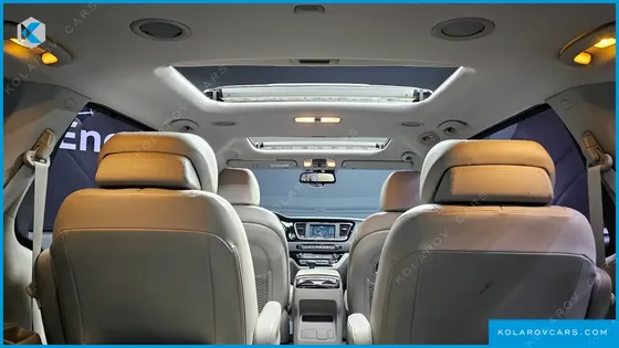 KIA CARNIVAL 7-SEATER LIMOUSINE