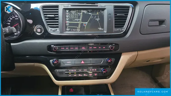 KIA CARNIVAL 9-SEATER HI-LIMOUSINE