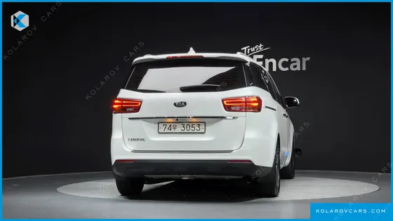 KIA CARNIVAL 11-SEATER PRESTIGE