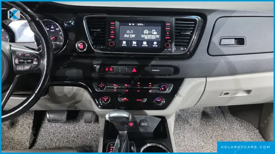 KIA CARNIVAL 11-SEATER PRESTIGE