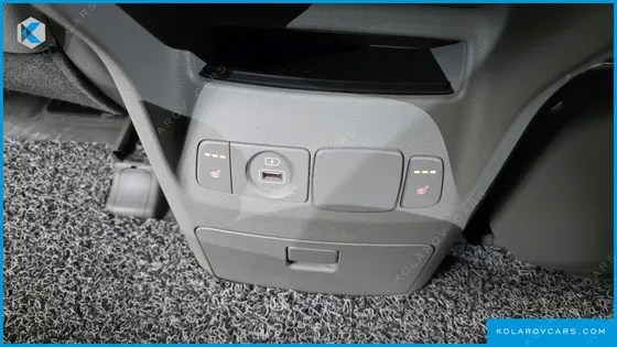 KIA CARNIVAL 11-SEATER PRESTIGE