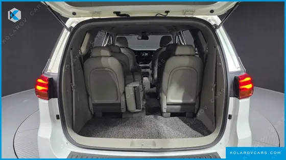 KIA CARNIVAL 11-SEATER PRESTIGE