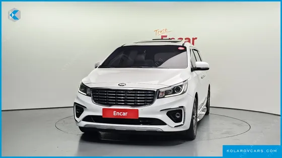 KIA CARNIVAL 9-SEATER LUXURY