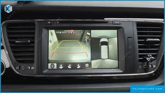 KIA CARNIVAL 7-SEATER HI-LIMOUSINE