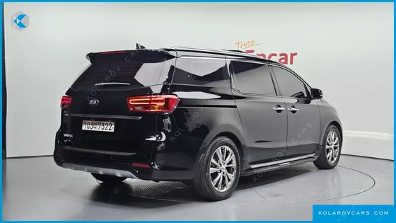 KIA CARNIVAL 9-SEATER PRSTIGE