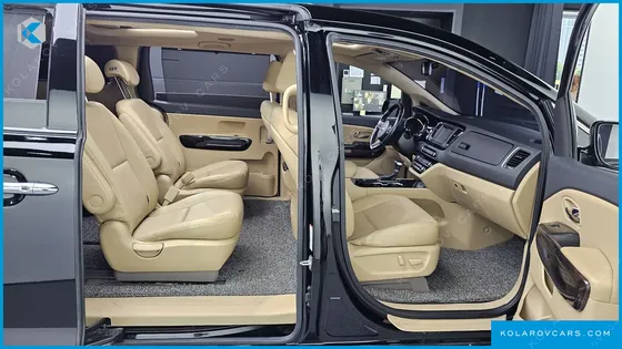 KIA CARNIVAL 9-SEATER PRSTIGE