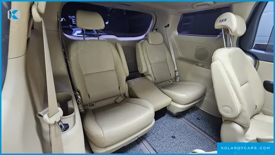 KIA CARNIVAL 9-SEATER PRSTIGE