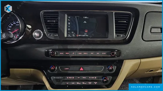 KIA CARNIVAL 9-SEATER PRSTIGE