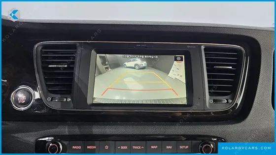 KIA CARNIVAL 9-SEATER PRSTIGE