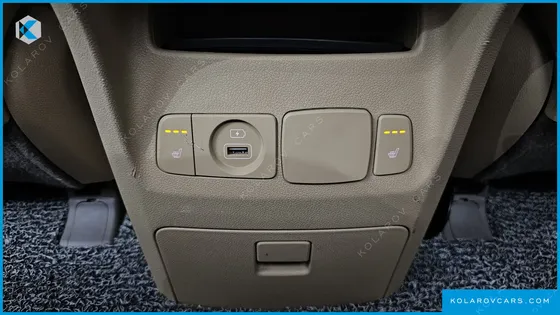 KIA CARNIVAL 9-SEATER PRSTIGE