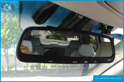 KIA CARNIVAL 11-SEATER PRESTIGE
