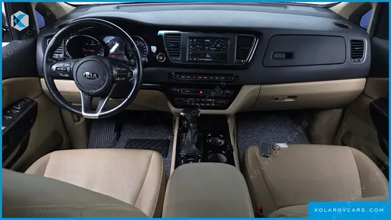 KIA CARNIVAL 9-SEATER HI-LIMOUSINE