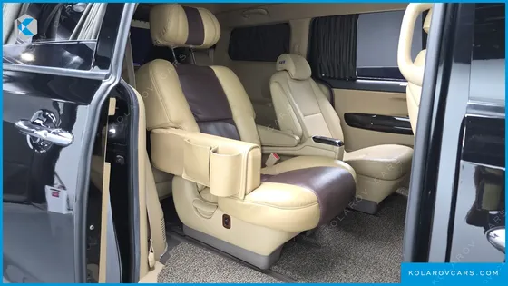 KIA CARNIVAL 9-SEATER HI-LIMOUSINE