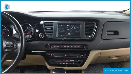 KIA CARNIVAL 9-SEATER HI-LIMOUSINE