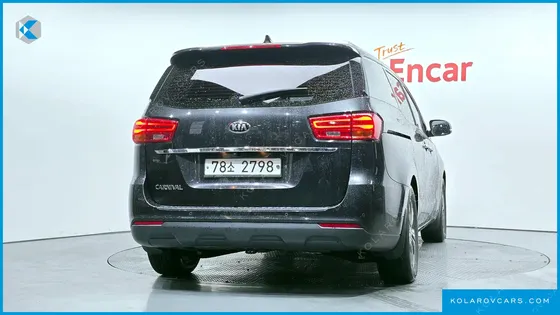 KIA CARNIVAL 11-SEATER PRESTIGE