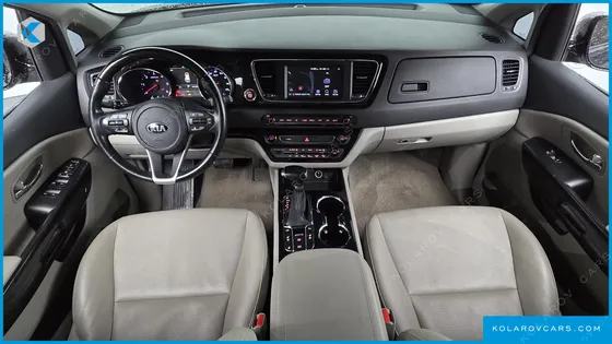 KIA CARNIVAL 11-SEATER PRESTIGE