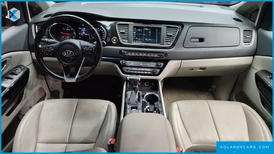 KIA CARNIVAL 9-SEATER NOBLESSE