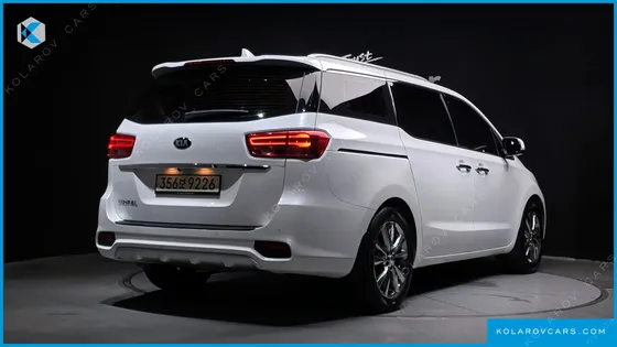KIA CARNIVAL 9-SEATER NOBLESSE SPECIAL