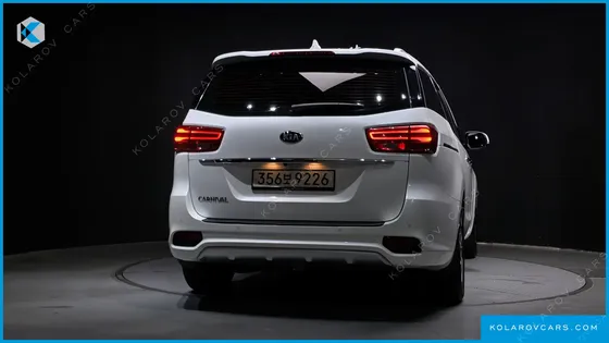 KIA CARNIVAL 9-SEATER NOBLESSE SPECIAL