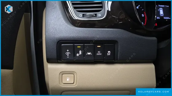 KIA CARNIVAL 9-SEATER NOBLESSE SPECIAL