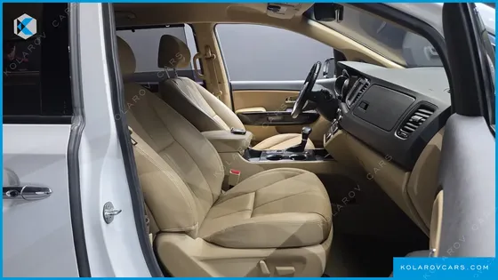 KIA CARNIVAL 9-SEATER NOBLESSE SPECIAL