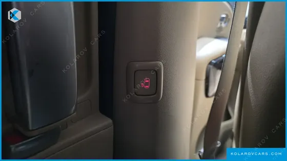 KIA CARNIVAL 9-SEATER NOBLESSE SPECIAL