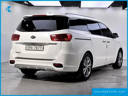KIA CARNIVAL 9-SEATER NOBLESSE SPECIAL