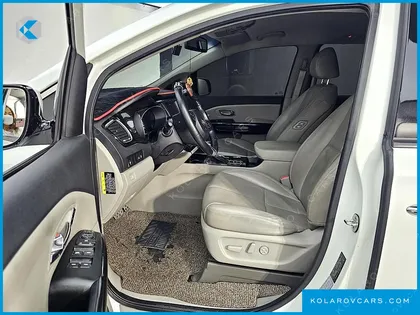 KIA CARNIVAL 9-SEATER NOBLESSE SPECIAL