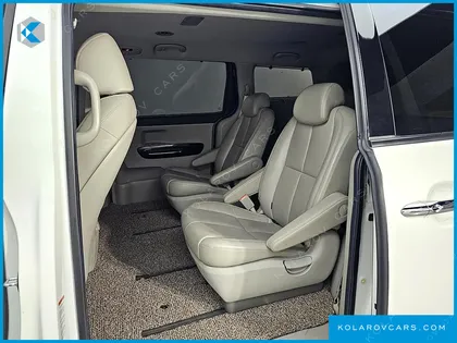KIA CARNIVAL 9-SEATER NOBLESSE SPECIAL