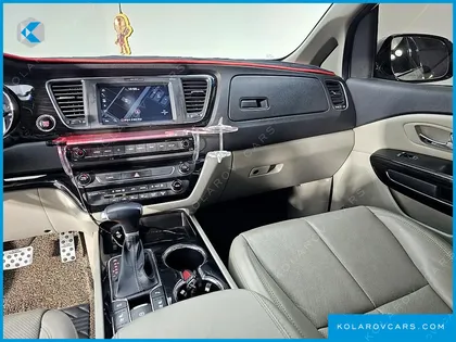 KIA CARNIVAL 9-SEATER NOBLESSE SPECIAL