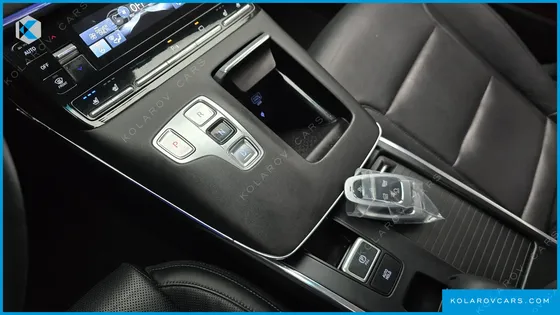 HYUNDAI GRANDEUR LE BLANC