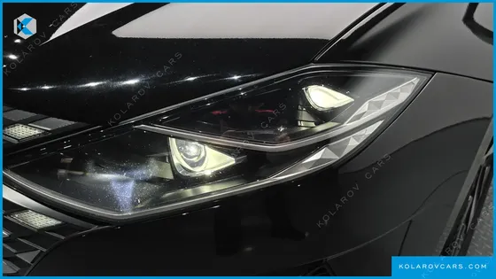 HYUNDAI GRANDEUR LE BLANC