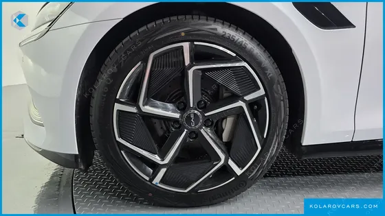 BYD SEAL PLUS RWD